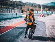 KTM RC 8C 2023 37 KTM RC 8C 2023 17