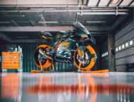 KTM RC 8C 2023 25 KTM RC 8C 2023 23