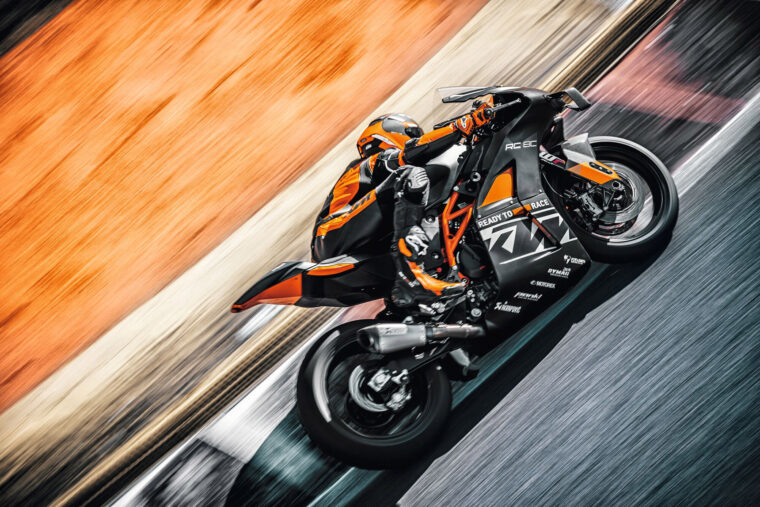 KTM-RC-8C-2023- - 3