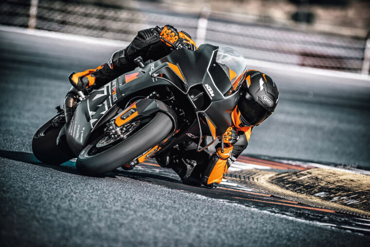 KTM-RC-8C-2023- - 32
