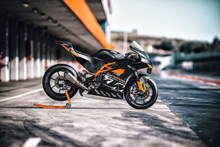 KTM-RC-8C-2023- - 37