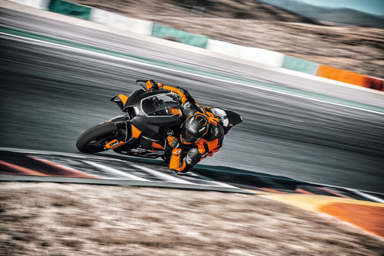 KTM-RC-8C-2023- - 47