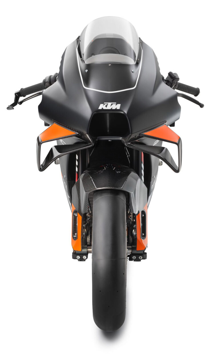 KTM-RC-8C-2023- - 54