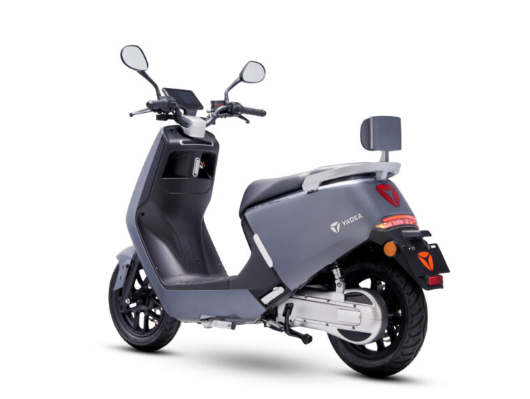 _MBK - Yadea-G5s-2023-trasera-lateral