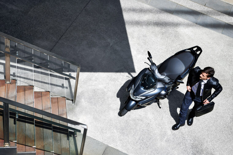 Suzuki-Burgman-125EX-2023- - 46