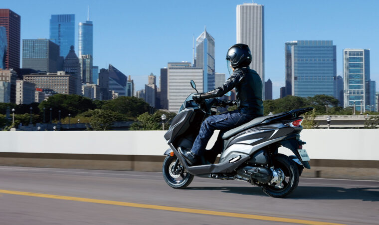 Suzuki-Burgman-125EX-2023-precio-3