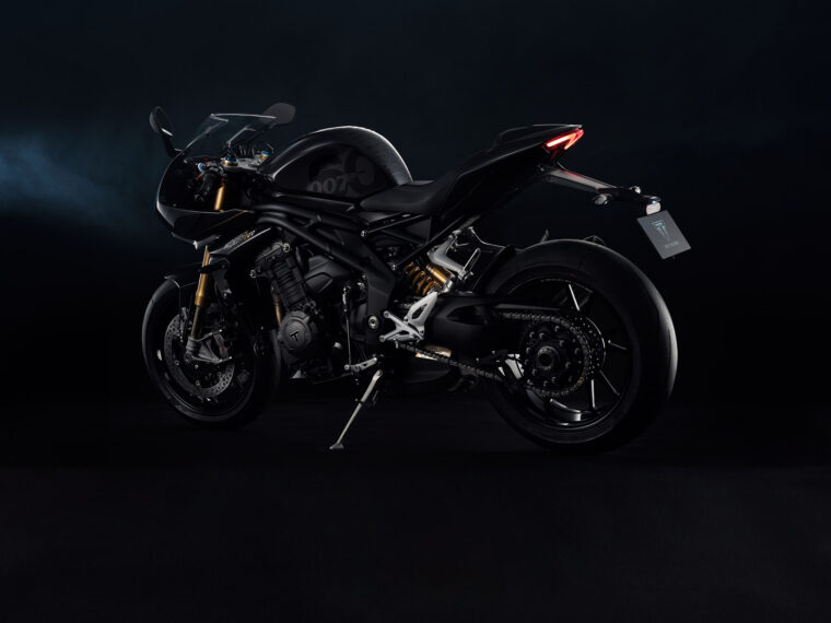 Triumph-Speed-Triple-1200-RR-Bond-Edition-2023- - 15