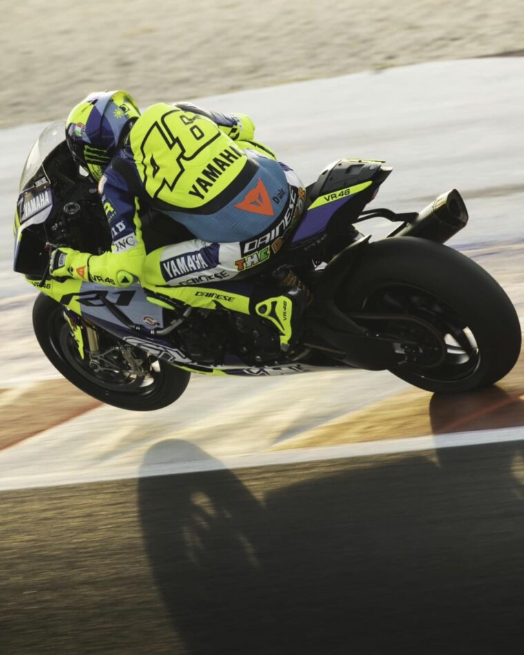 Valentino-Rossi-Yamaha-GYTR (9)