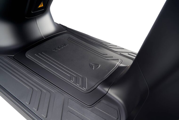 Yadea-C1s-Pro-tapa-batería