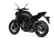 Yamaha MT-07 Pure 2024 31 Yamaha MT 07 Pure 2023 26
