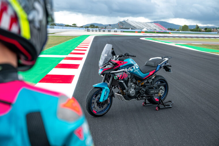 CFMoto-800MT-Sport-R-PrustelGP-Moto3-2023-11