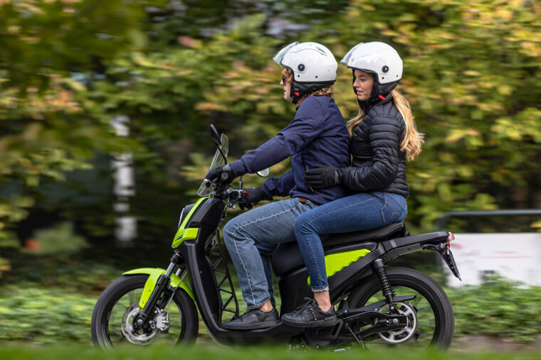 Fantic-Electric-2023-scooter- - 7