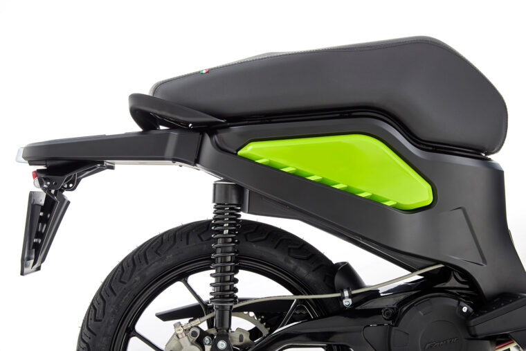 Fantic-Electric-2023-scooter-estudio - 13
