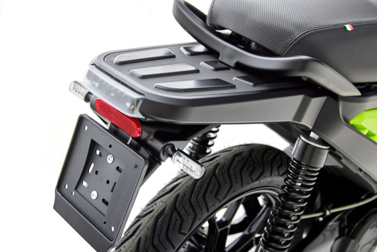 Fantic-Electric-2023-scooter-estudio - 14