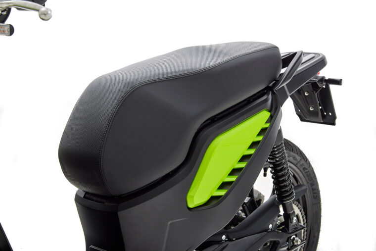 Fantic-Electric-2023-scooter-estudio - 7