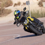 Prueba Honda Hornet 2023: ¡Muy ágil, muy eficaz, muy divertida y muy barata!