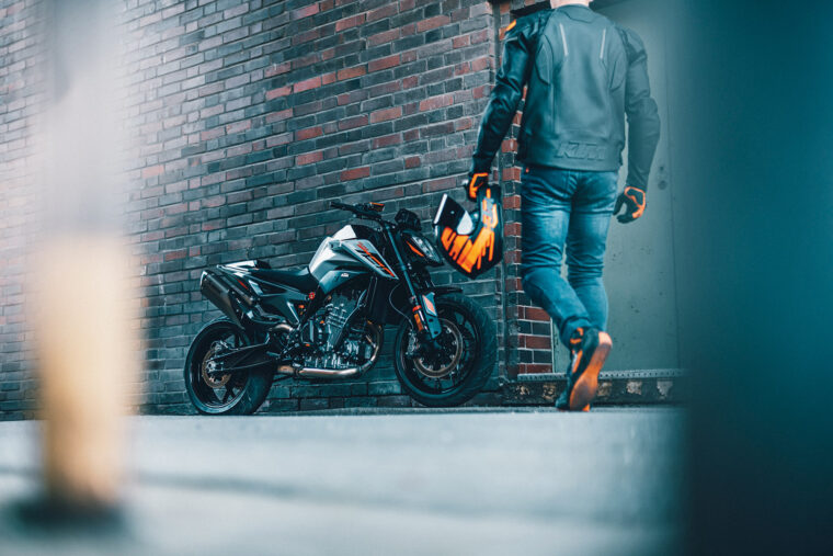 KTM-790-Duke-2023- - 27