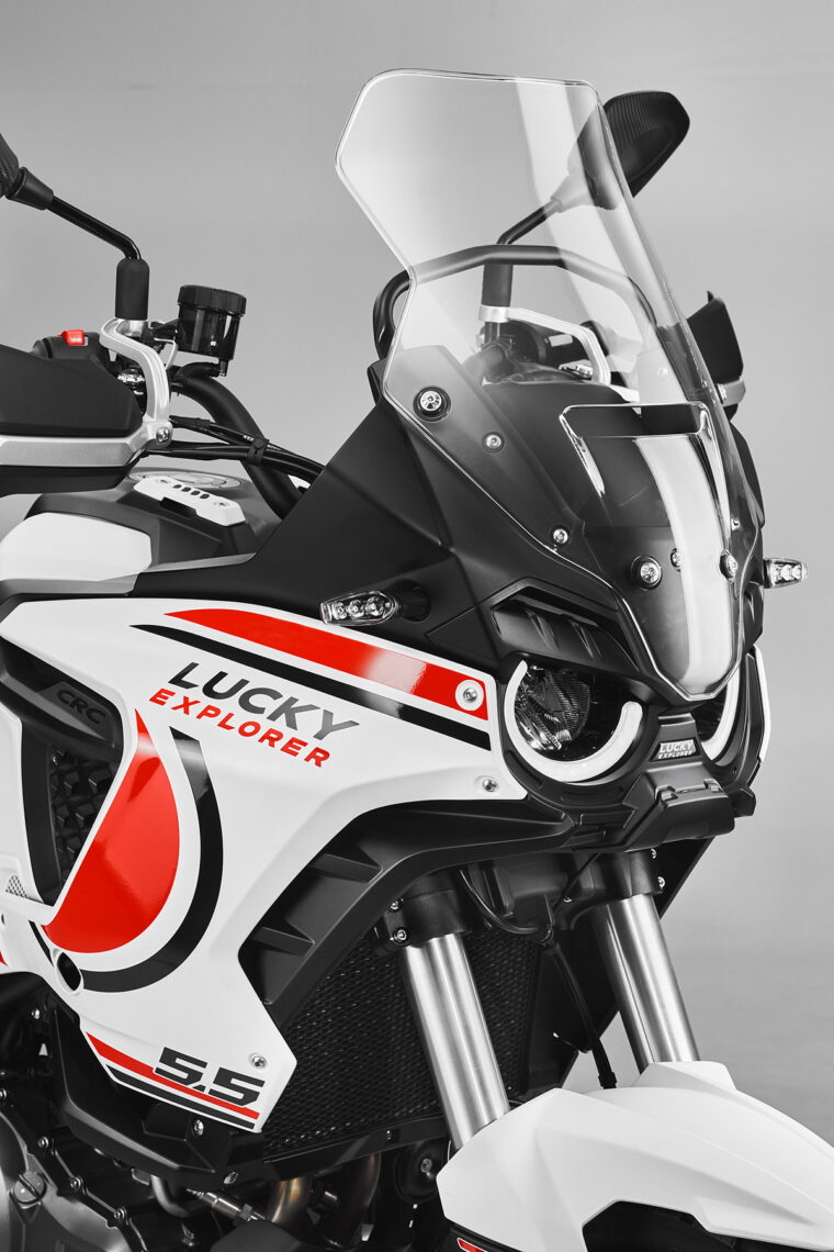 MV-Agusta-Lucky-Explorer-5.5-2023-detalles11