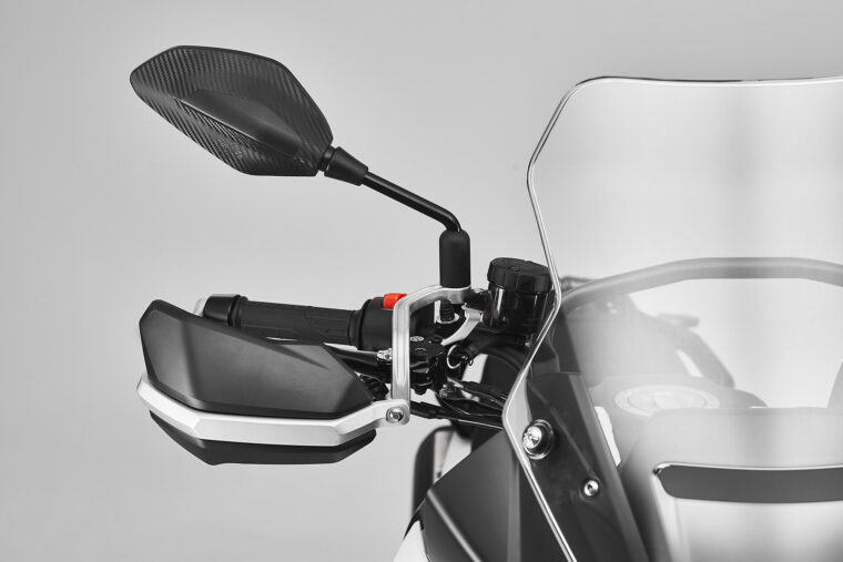 MV-Agusta-Lucky-Explorer-5.5-2023-detalles19