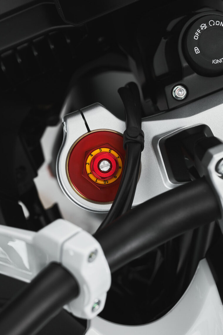 MV-Agusta-Lucky-Explorer-9.5-2023-detalles10