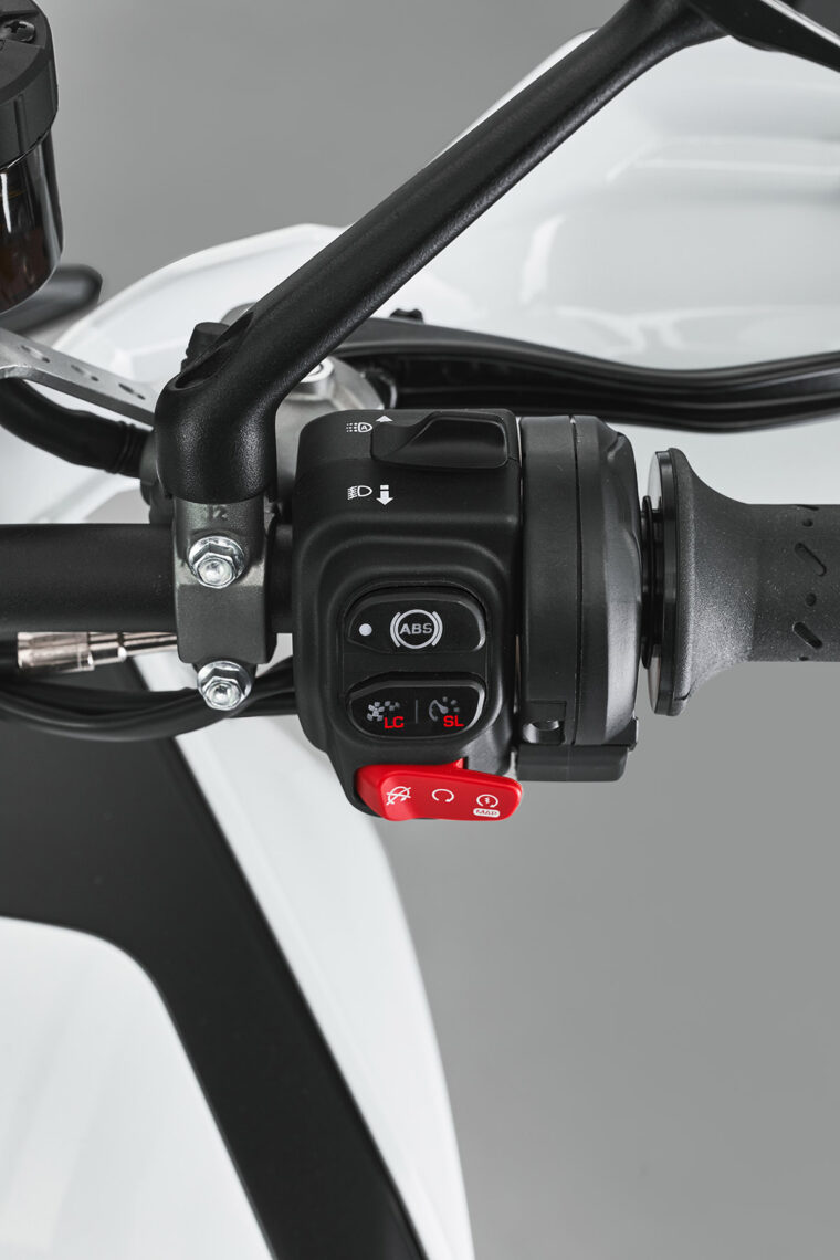 MV-Agusta-Lucky-Explorer-9.5-2023-detalles15