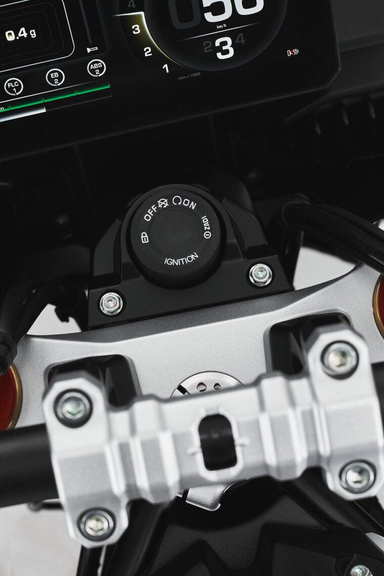 MV-Agusta-Lucky-Explorer-9.5-2023-detalles16