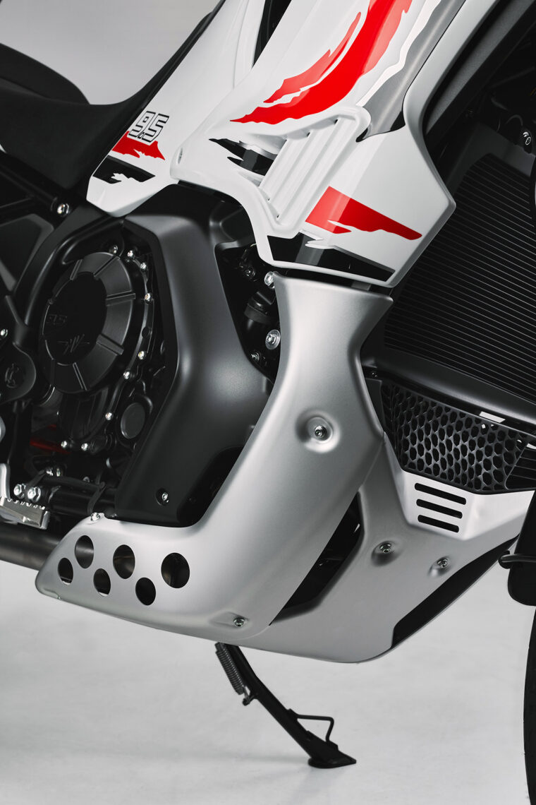 MV-Agusta-Lucky-Explorer-9.5-2023-detalles3