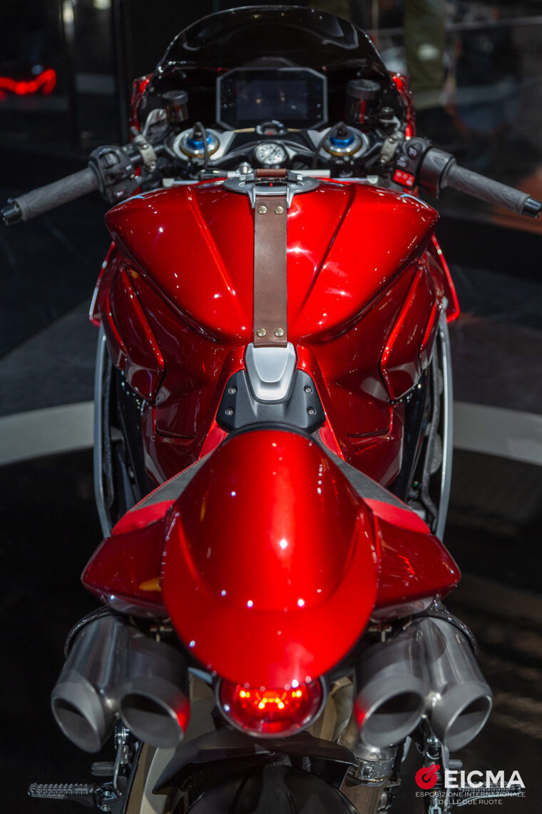 MV-Agusta-Superveloce-1000-Serie-Oro-2024- - 4