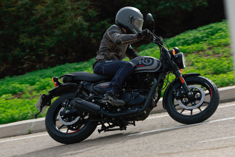 Royal Enfield HNTR 350 2023 17
