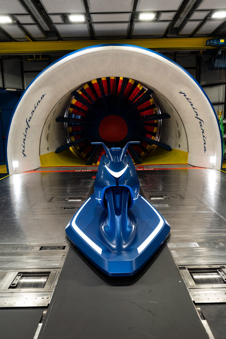 Vmoto-by-Pininfarina- - 3