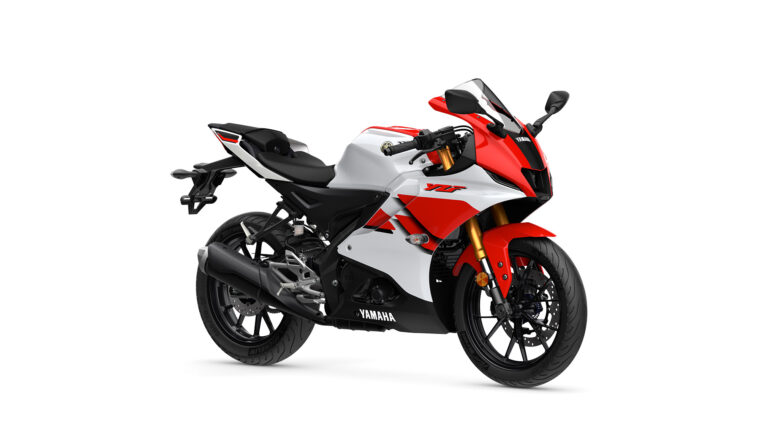 La gama supersport de Yamaha se viste de blanco y rojo por su 70º Aniversario 4 Yamaha R125 2026 estudio colores1