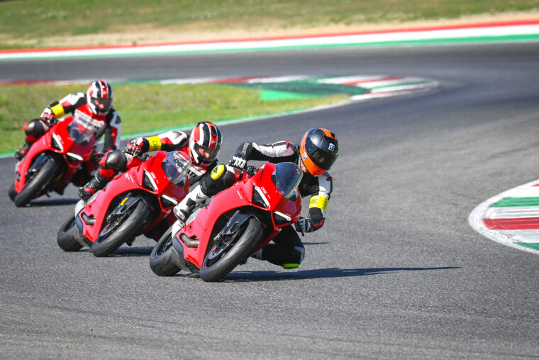 Ducati-Riding-Experience-DRE-2023 (4)