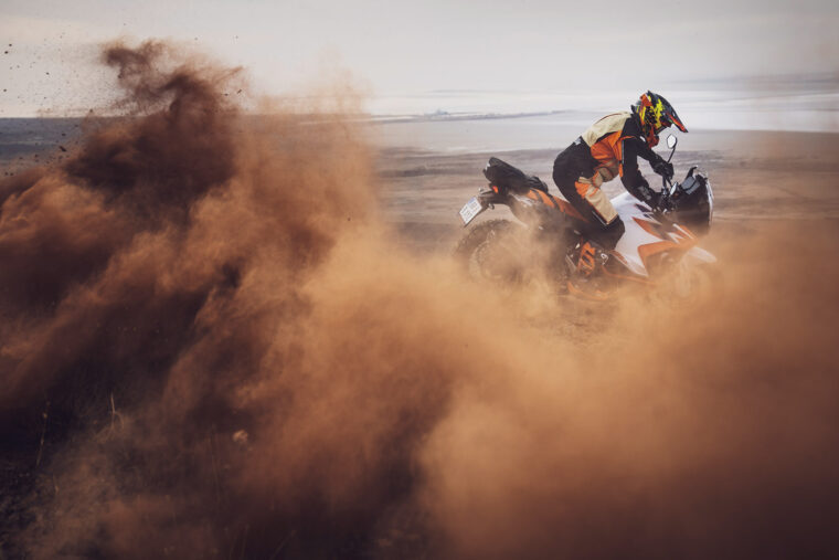 KTM-1290-Super-Adventure-R-2023- - 15