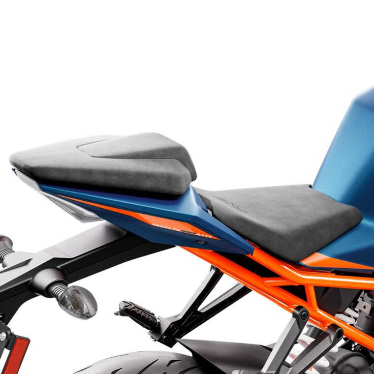 KTM-RC-390-2023- - 12