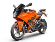 KTM RC 390 2023 17