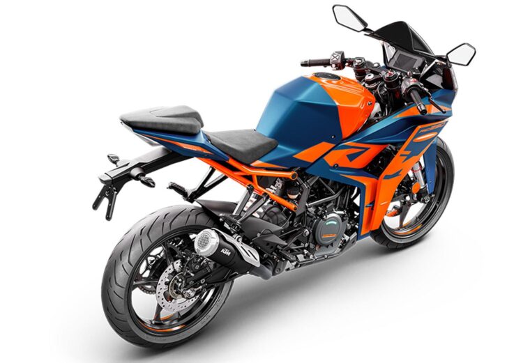 KTM-RC-390-2023- - 18