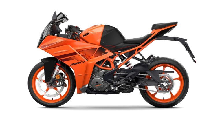 KTM-RC-390-2024-1