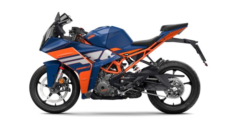 KTM-RC-390-2024-8