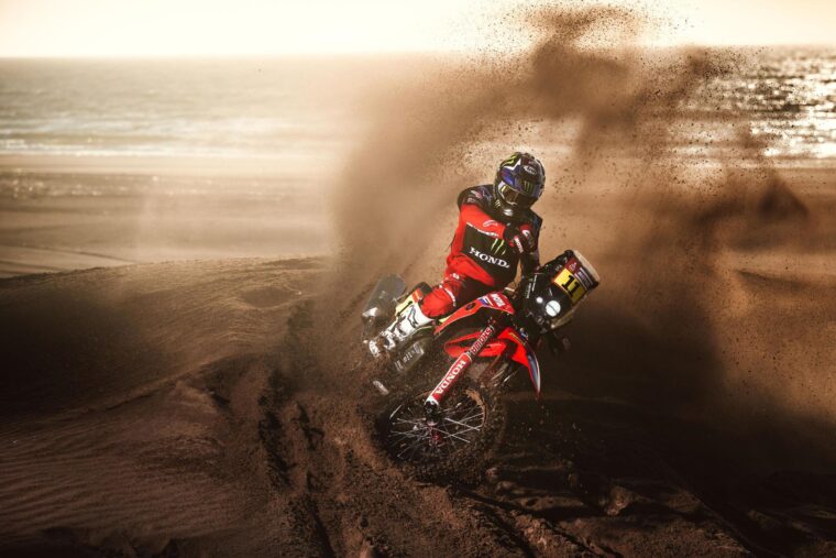 Monster-Energy-Honda-Team-Rally-Dakar-2023 (3)