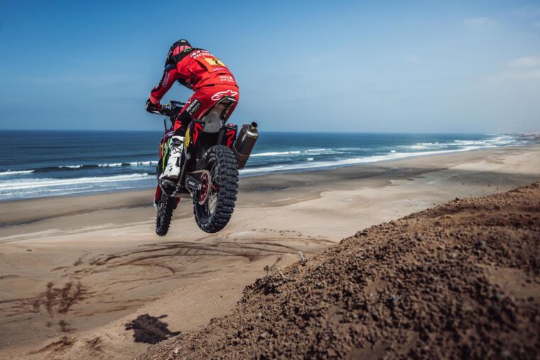 Monster-Energy-Honda-Team-Rally-Dakar-2023 (5)