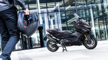 Yamaha TMAX Tech Max 2024 9