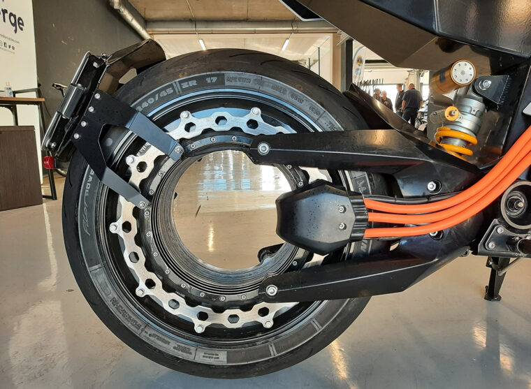 Verge-TS-Ultra-2023-10