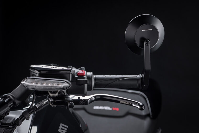 Ducati-Diavel-V4-accesorios-Ducati-Performance - 6