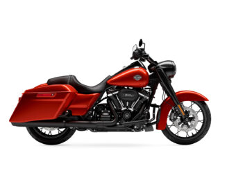 Harley Davidson Road King Special 2025 estudio colores3