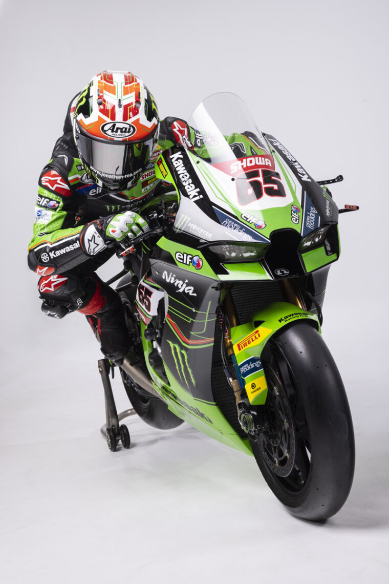 Kawasaki-Racing-Team-WSBK-Superbike-2023 (6)