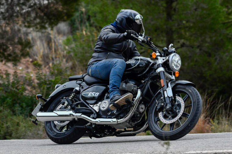 MBKWeb_Royal_Enfield_Super_Meteor_650_2023_Valencia - 1