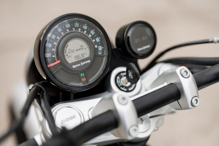 MBKWeb_Royal_Enfield_Super_Meteor_650_2023_Valencia - 21