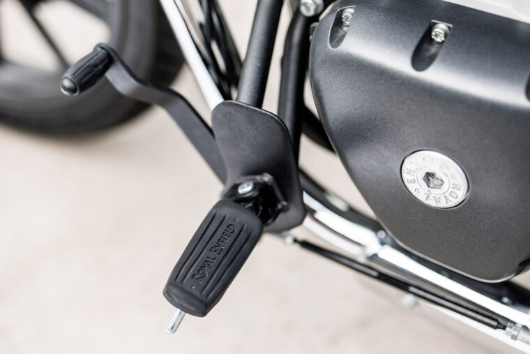 MBKWeb_Royal_Enfield_Super_Meteor_650_2023_Valencia - 28