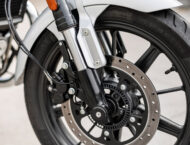 MBKWeb Royal Enfield Super Meteor 650 2023 Valencia30