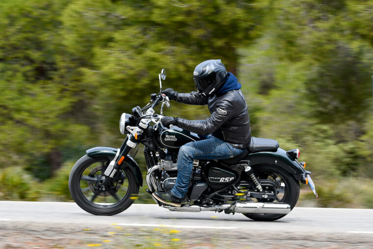 MBKWeb_Royal_Enfield_Super_Meteor_650_2023_Valencia - 4